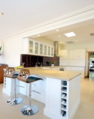 Modern Transitional Kitchen, Shaker Style, Federation style Kitchen. Quantum Quartz, Satin Two Pack and Glass Splashbacks by Compass Kitchens of Adelaide